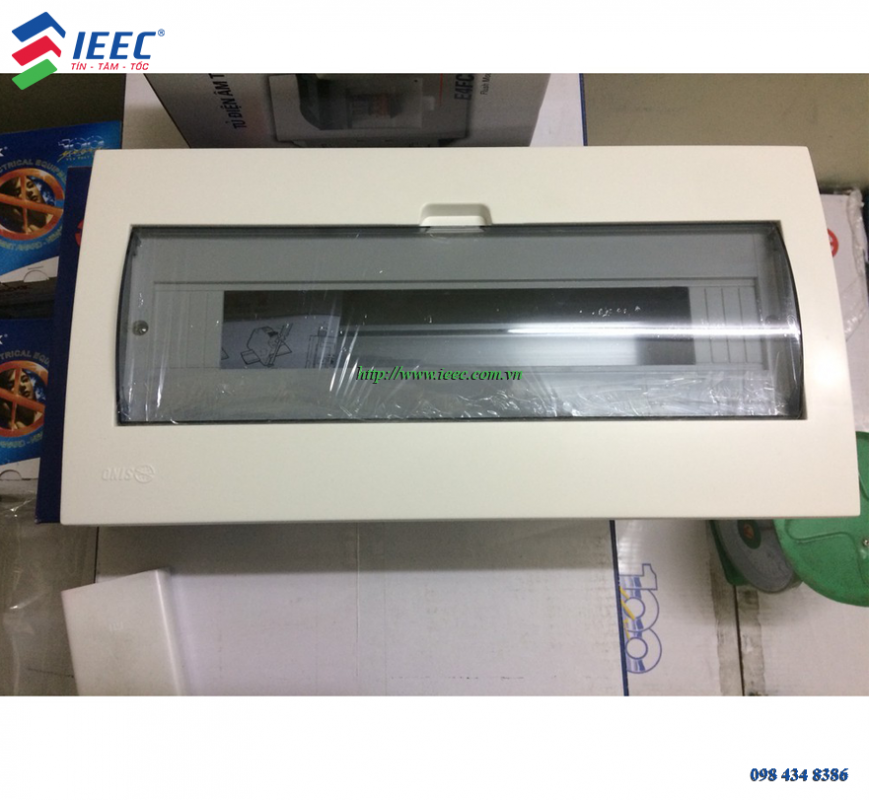 Cấu tạo của t?điện âm tường 18 module Sino