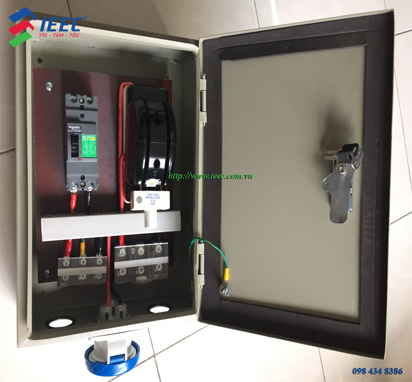 Tủ điện AC là gì? Vai trò của tủ điện AC trong đời sống